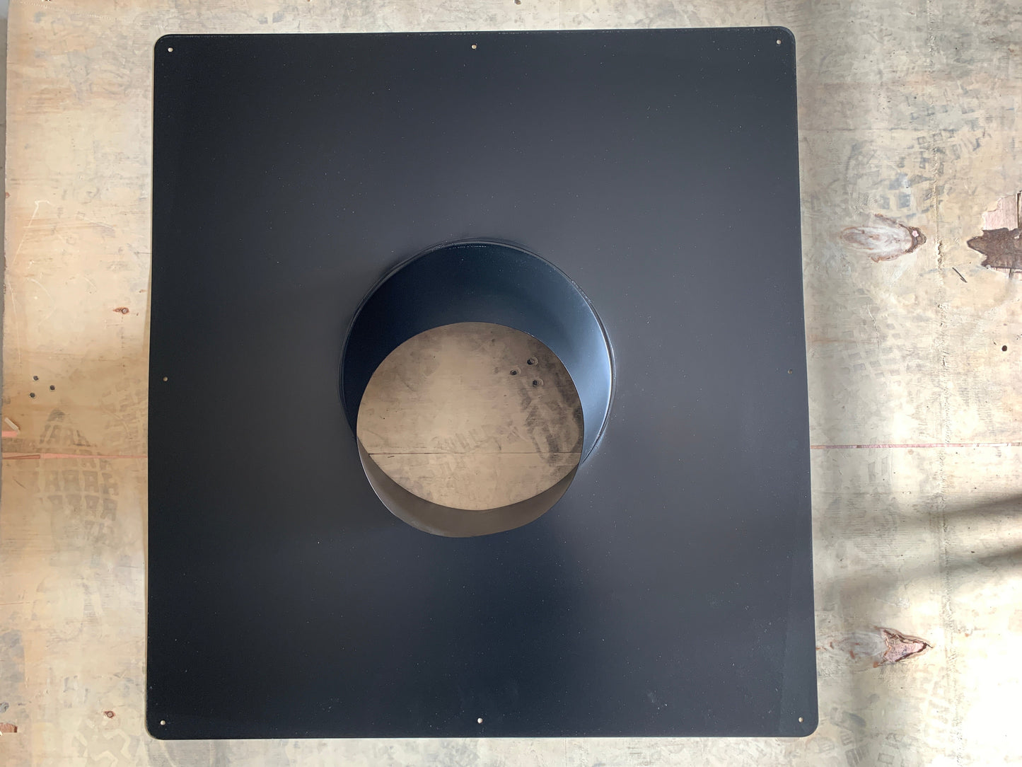 □”フラッシング 煙突屋根抜き材 外径250ミリ煙突用 サイズ750×810 ステンレス304製