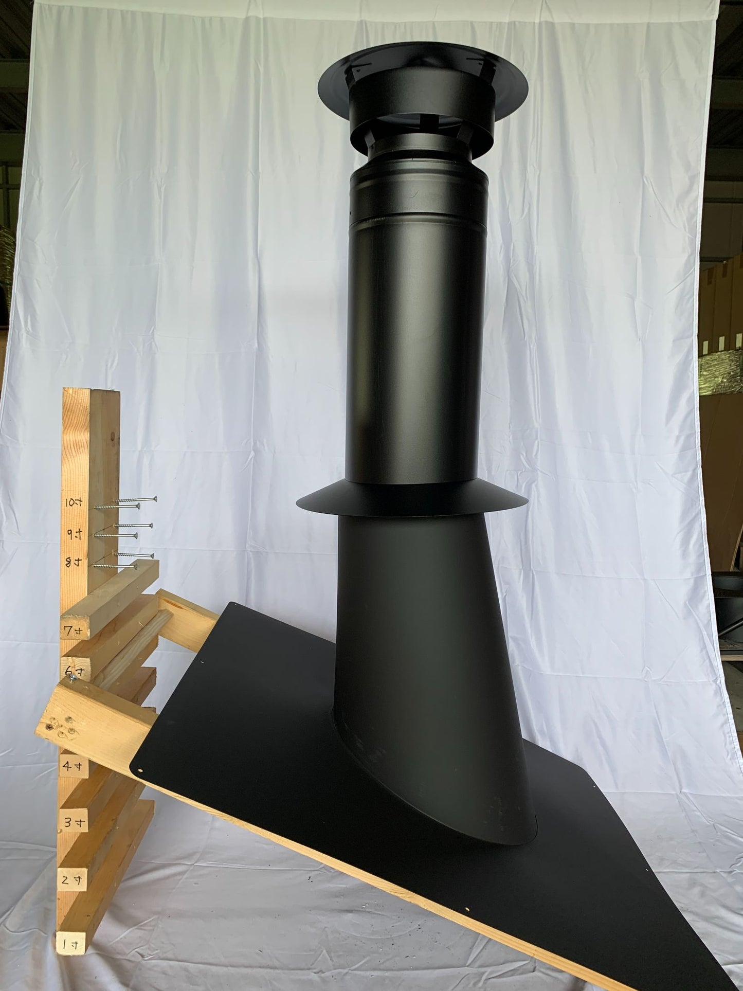 ●”雪国仕様フラッシング 煙突外径200ミリ用 煙突屋根抜き材 SUS304製(ステンレス304)