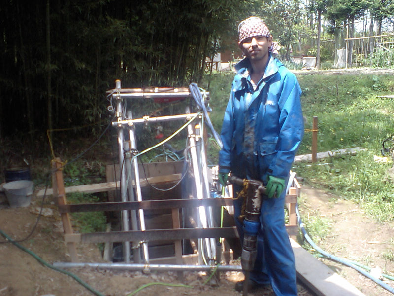 DIY round well digging