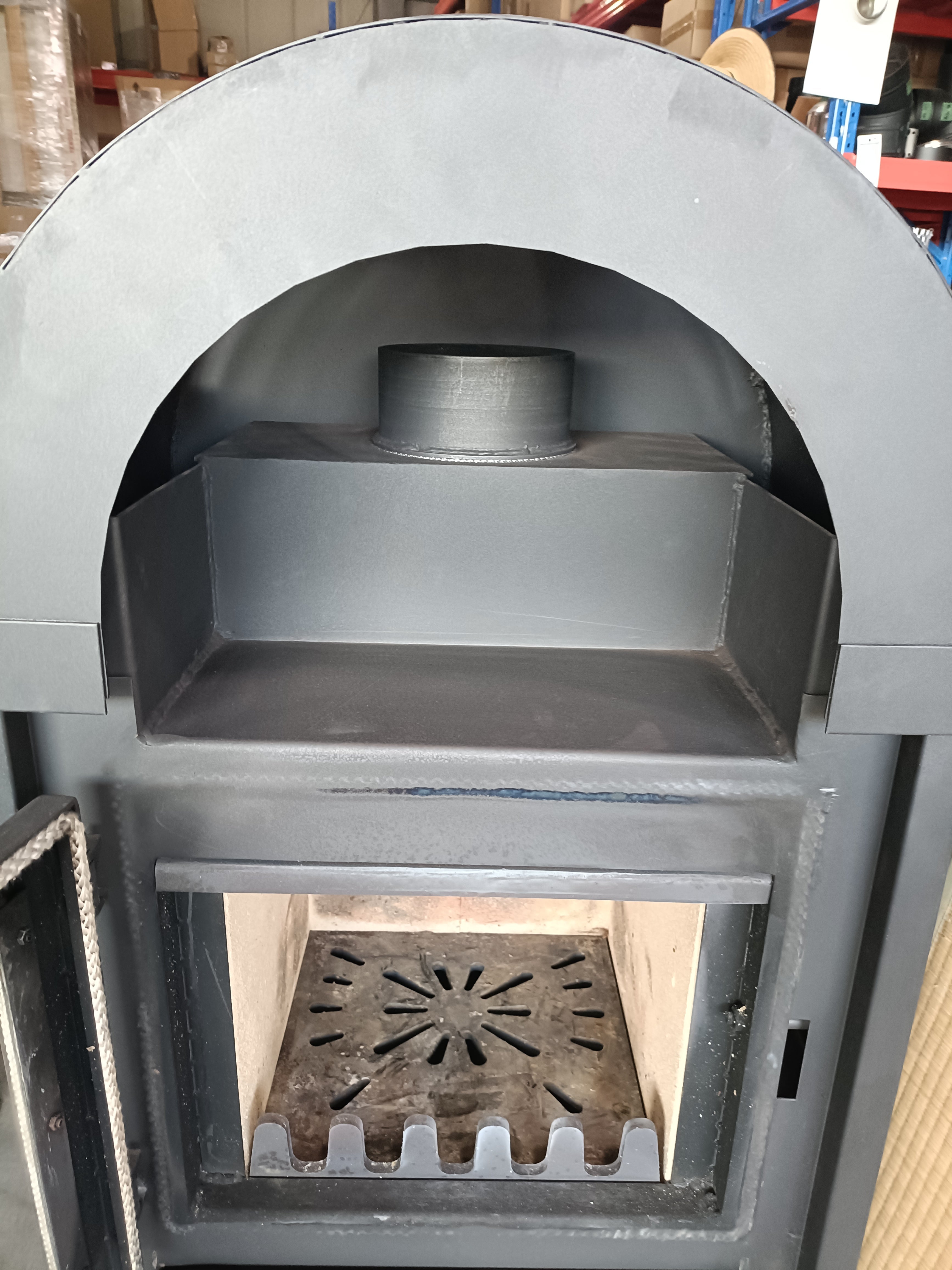 薪ストーブ展示品処分 鋼板製 – 山のえんとつ屋